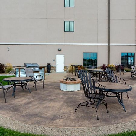 Comfort Inn & Suites Mandan - Bismarck Екстер'єр фото