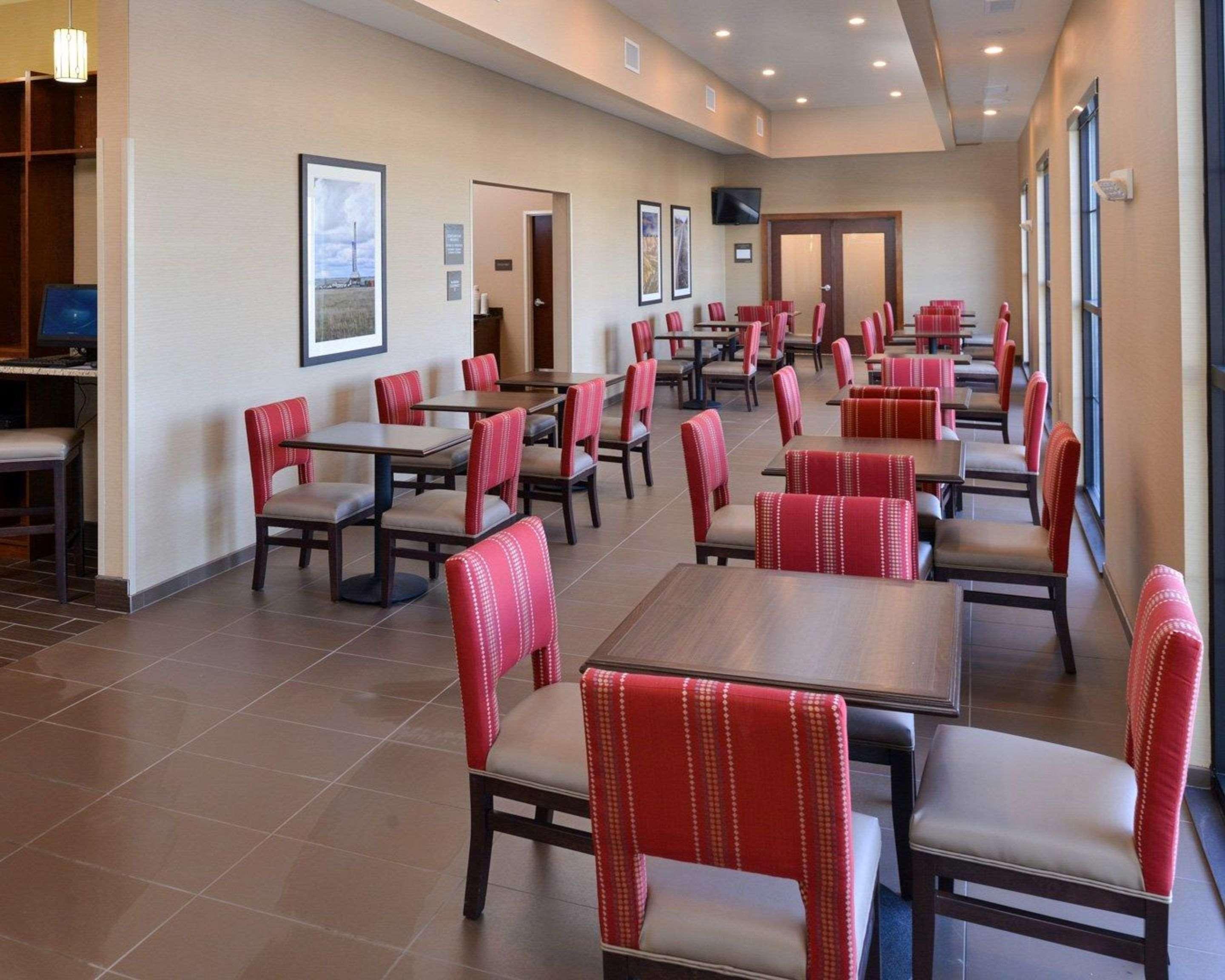Comfort Inn & Suites Mandan - Bismarck Екстер'єр фото