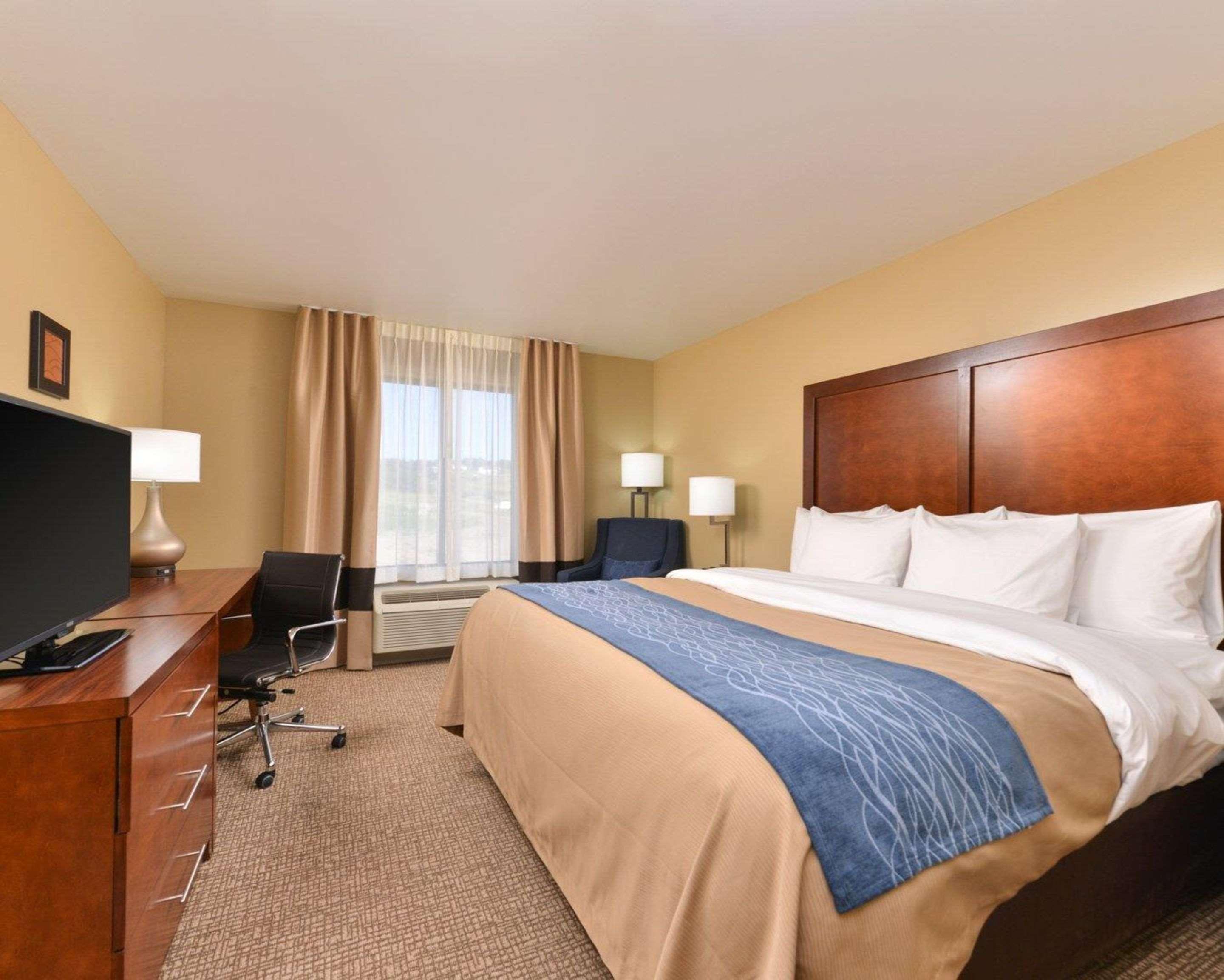 Comfort Inn & Suites Mandan - Bismarck Екстер'єр фото