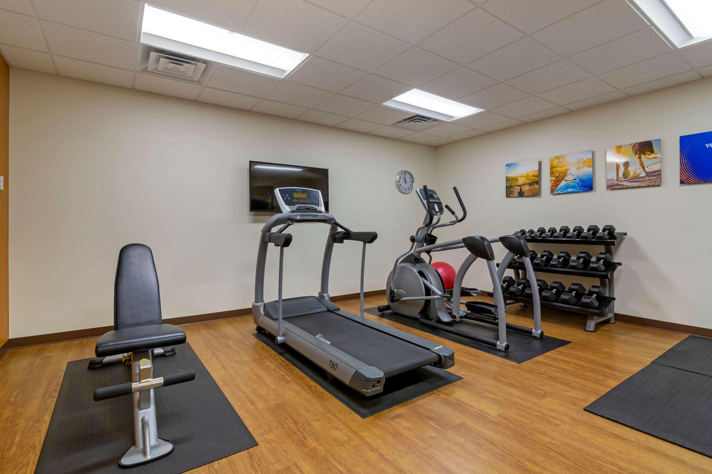 Comfort Inn & Suites Mandan - Bismarck Екстер'єр фото